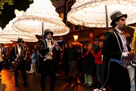feestje  de binnenstad gouda krijgt meerdaags festival vol theater dans en muziek