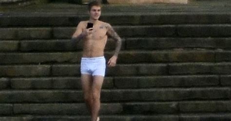 the male celebrity famous male picture blog justin beiber