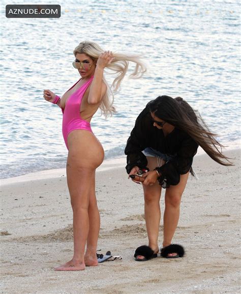 Chloe Ferry Sexy Flaunts Voluptuous Physique Of Hers While On Holiday