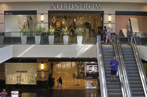 nordstrom  shoppers     buy   service coming