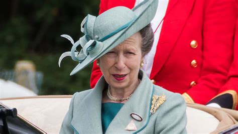 Who Is Princess Anne 5 Things To Know About The Royal