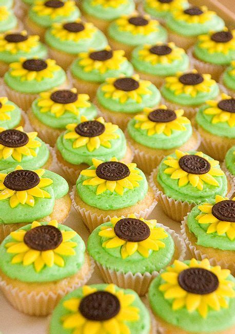 thousand words sunflower cupcakes