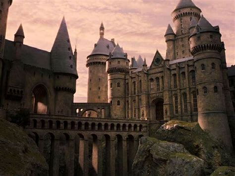 hogwarts harry potter photo  fanpop