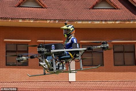 students transform  school chair   manned drone daily mail