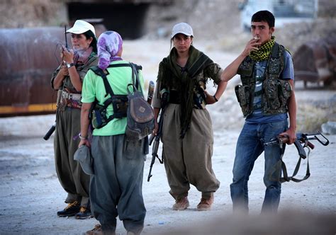 facing the islamic state threat kurdish fighters unite kunc