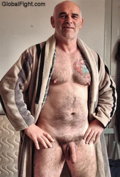 13935 nude dad wearing bath robe 477×700 pin all your favorite gay porn pics on milliondicks