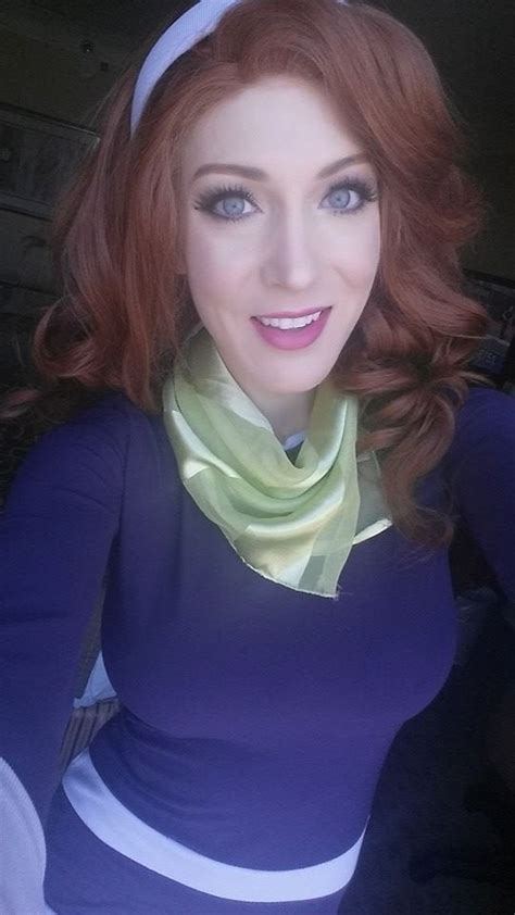 kristen hughey as daphne scooby doo cosplaygirls