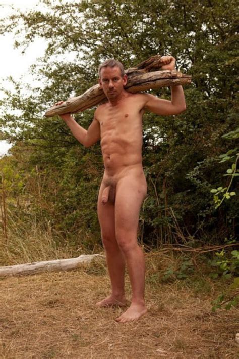 photo hung male naturists page 15 lpsg