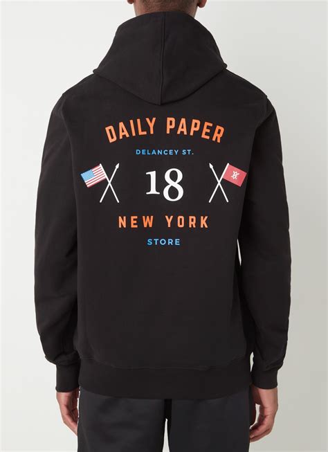 daily paper ny store hoodie met front en backprint zwart debijenkorfbe