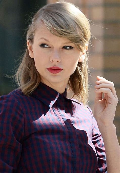 Here S Taylor Swift S Version Of This Spring S Hottest