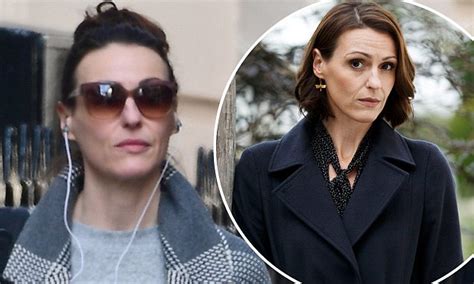 Suranne Jones Arrives At Frozen Rehearsals In London Daily Mail Online