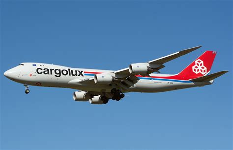 boeing   cargolux  approaching landing aircraft news