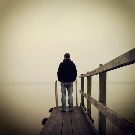 einsam im nebel foto bild stillleben arrangierte szenen