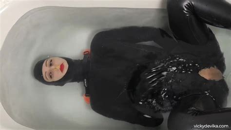 underwater masturbation in rubber catsuit pornhub