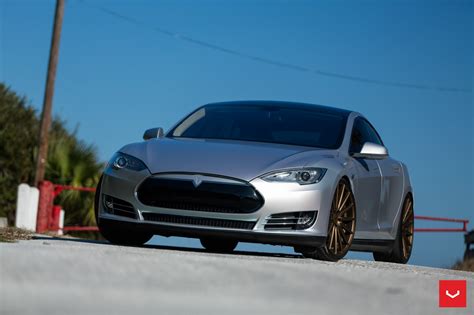 Vossen Vfs 2 Alloys Sex Up Tesla Model S
