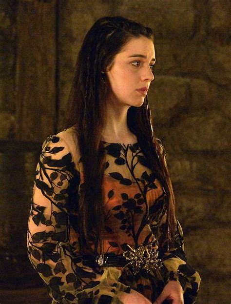 Adelaide Kane As Mary Stuart Queen Of Scots In Reign Tv