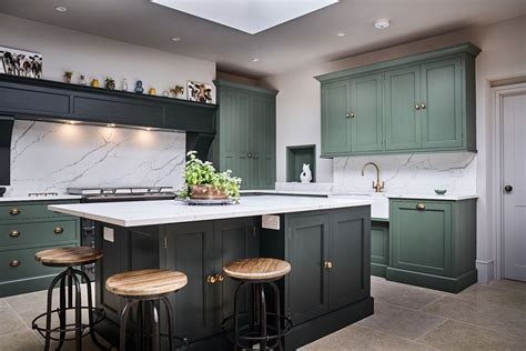 studio green kitchen island white quartz worktops everhot cooker
