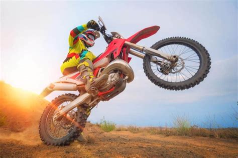 tips    ride  dirt bike   pro mindful travel experiences