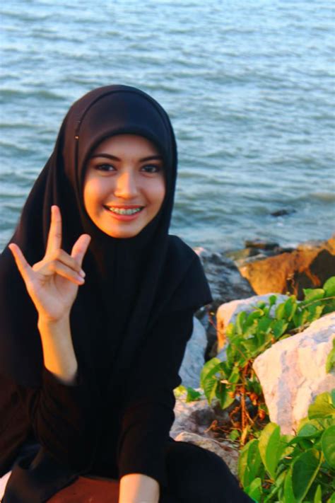 foto cewek muslimah thailand yang cantik dan masih remaja part 2 liat aja