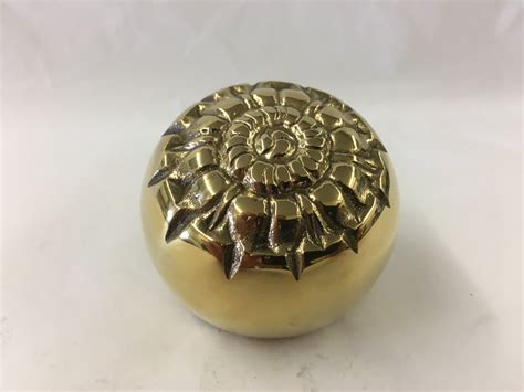 Brassfinders Polished Brass Decorative Dome End Cap 1 1 2in