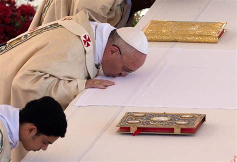 catholic defender bowing   sign  showing respect
