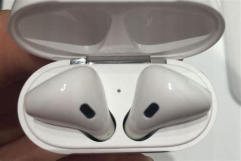 apple airpods review   months   earpods   worth   price tag