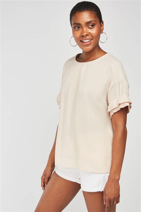 pleated sleeve trim top