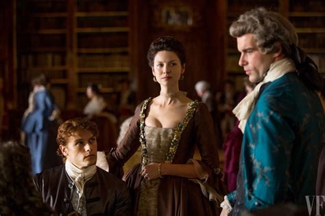 2 new stills of sam heughan caitriona balfe stanley weber and dominque pinon in episode 2×04