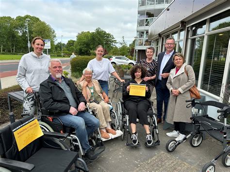vijf nieuwe rolstoelen voor bewoners ten anker regio noordkop