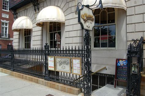 filecheers bar boston jpg wikimedia commons