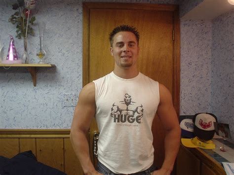 teen muscle man bodybuilder biceps photo gallery picture pics