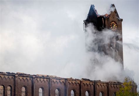 verwoestende brand  kerk hoogmade het parool