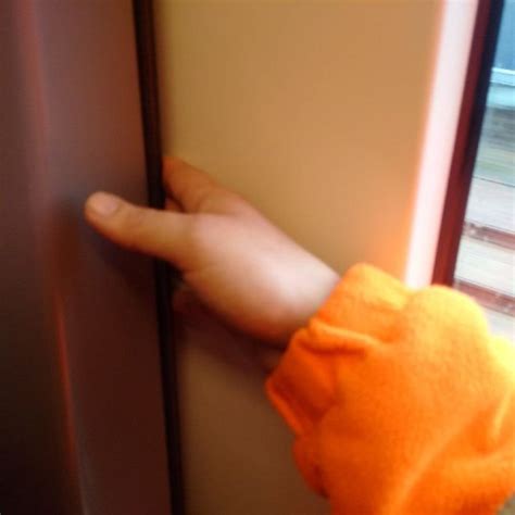woman s finger trapped in train door on new elizabeth line metro news
