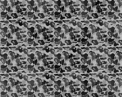 gray  black camouflage pattern  hearts   front