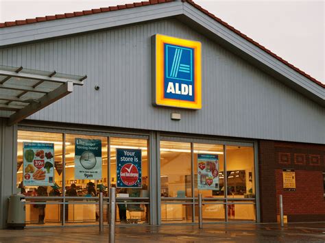 aldi  britains  supermarket     top   money score london globe