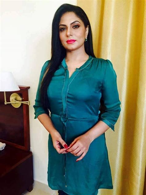 Mallu Serial Actress Asha Sarath Hot Latest Photos In