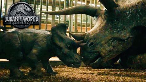 Triceratops Escena Completa Jurassic World 2 Fallen Kingdom Youtube