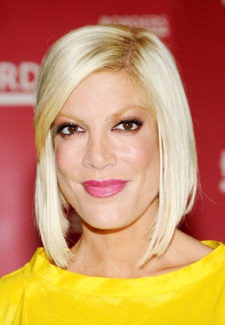 Tori Spelling’s Blonde Sleek Hairstyle Sheknows Celebsalon Tori