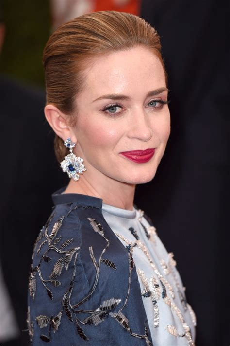 emily blunt hot new full hd images wallpapers and photos