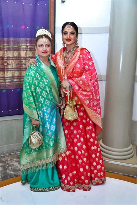 Rekha In A Sari Is Sheer Elegance Check It Out Here Lifestyle News