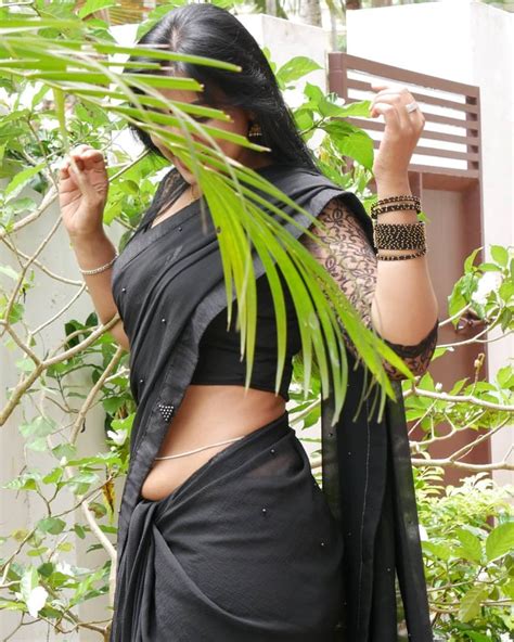 South Indian Model Shanaya Shannu Black Saree Photos Hoistore
