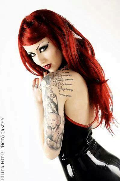 Épinglé sur inked and hot ☆ redheads