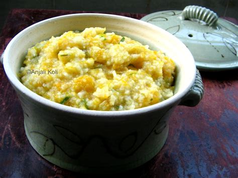 annaparabrahma bhoplyachi khichadi  green garlic