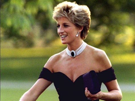 7 Times Princess Diana Defied The Rules Of Royalty And Listened To Her
