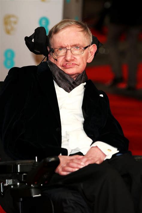 Stephen Hawking Shows Support For Eddie Redmayne On Baftas