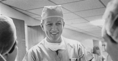 Dr Denton Cooley Whose Pioneering Heart Surgery Set Off A 40 Year