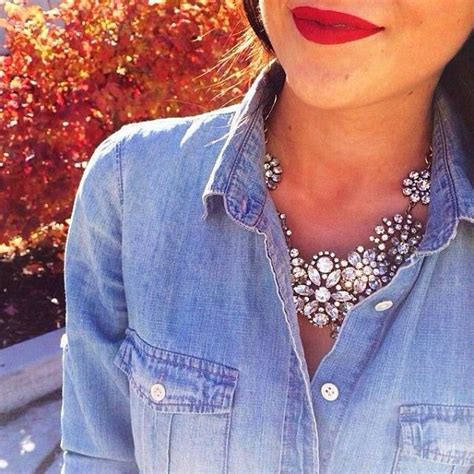 style tips    wear statement necklaces fashion daily