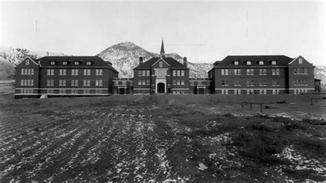 settlement reached on residential school day scholars