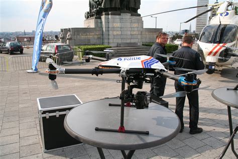taser stun drones fly  police dronelife