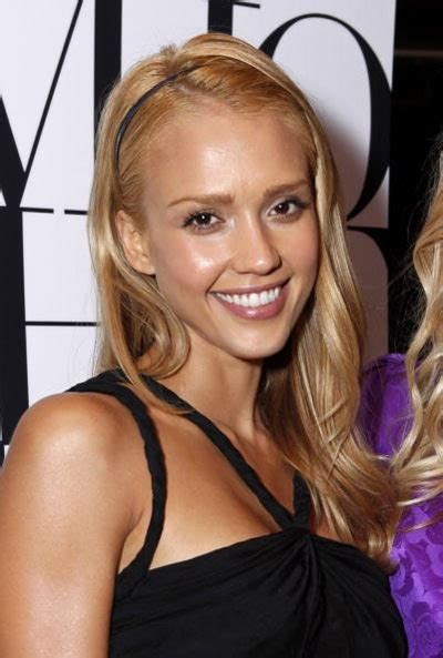 Jessica Alba Went Blonde Do You Like Her New Color Glamour